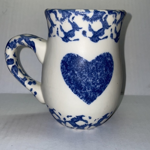 💕💕Vintage Blue heart sponge ware mug 14 oz - Picture 2 of 6